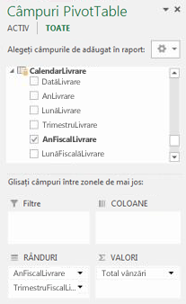 Listă de câmpuri Pivot Table
