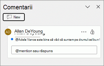 Un punct albastru apare lângă un comentariu din panoul Comentarii.
