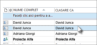 Țineți apăsată tasta CTRL și faceți clic pe fiecare persoană de contact pe care doriți să o ștergeți