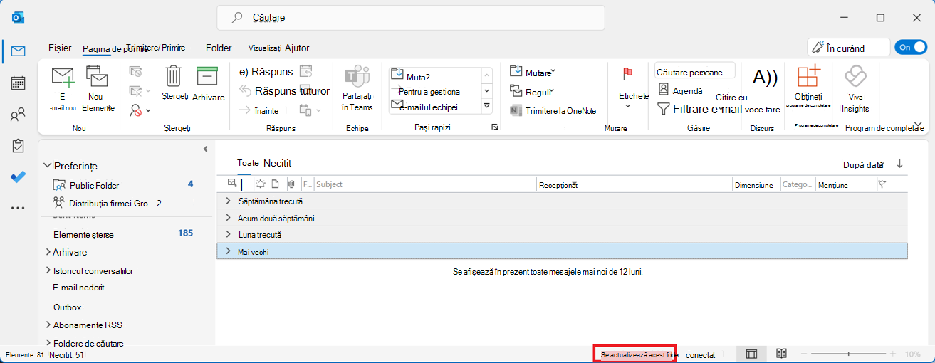 Cutie poștală partajată Outlook cu mesajul Se actualizează acest folder încercuit într-o casetă roșie