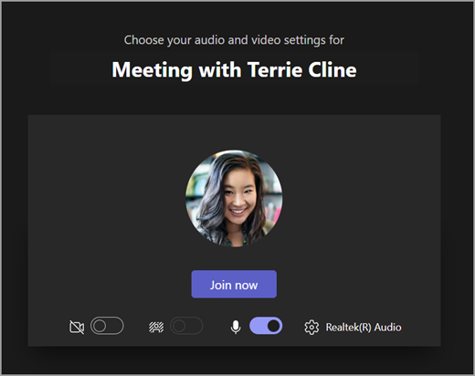 Captură de ecran a ecranului de deschidere atunci când elevul/studentul începe o întâlnire în Microsoft Teams pentru educație.