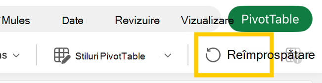 Butonul Reîmprospătare PivotTable din panglică pe iPad.