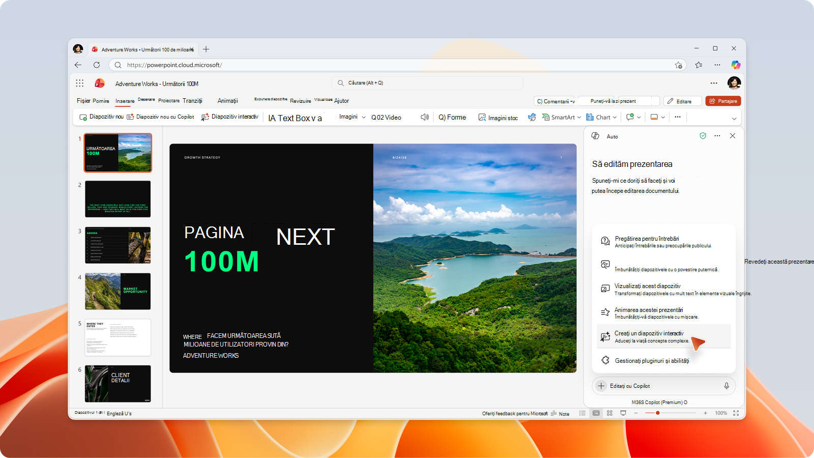 Captură de ecran afișând PowerPoint pentru web cu panoul Copilot deschis și Creați un diapozitiv interactiv selectat în selectorul de competențe.
