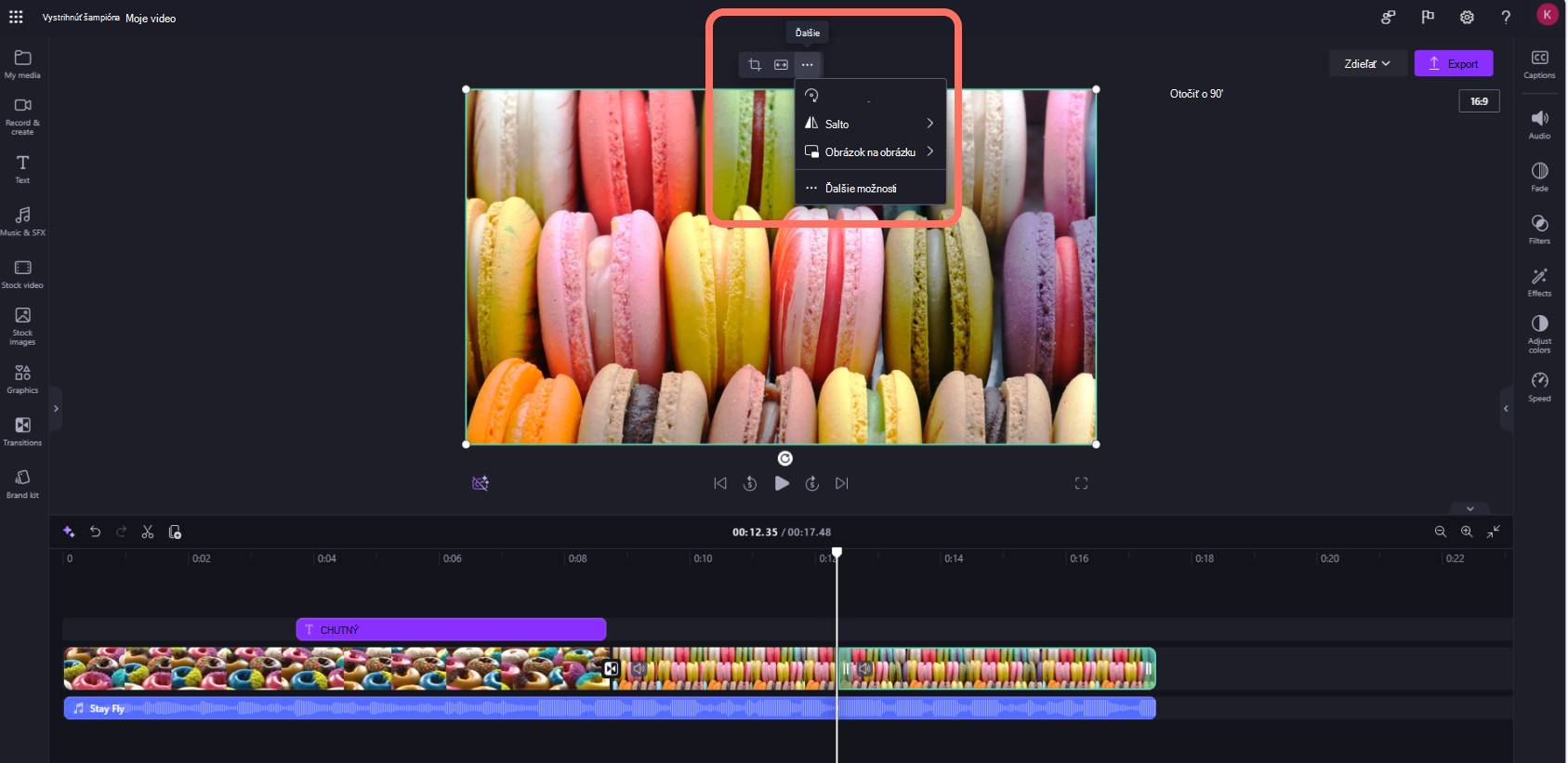 Snímka obrazovky s Clipchamp pracovných kont, ktoré používateľ klikne na plávajúci panel s nástrojmi v okne ukážky.