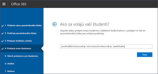 Snímka obrazovky s postupom pridania mien študentov do vytvárača poznámkových blokov.
