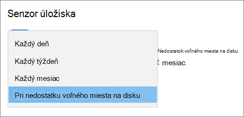 Rozbaľovacia ponuka Úložisko vo Windowse 10 vyberá frekvenciu na spustenie Senzora úložiska
