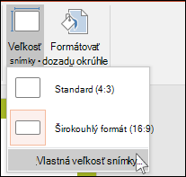 Na karte Návrh na páse s nástrojmi vyberte položku Veľkosť snímky a potom vyberte položku Vlastná veľkosť snímky.