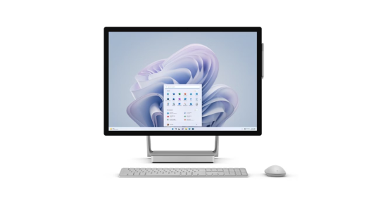 Surface Studio 2 + pohľad z prednej strany s klávesnicou a myšou