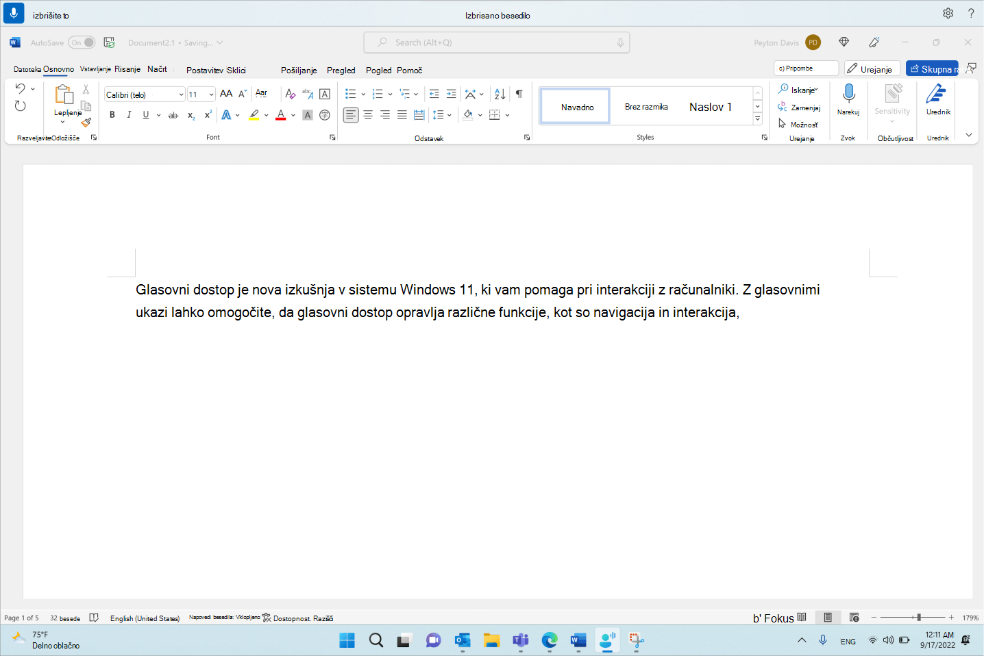 Word dokument, ki prikazuje ukaz za glasovni dostop Izbriši.