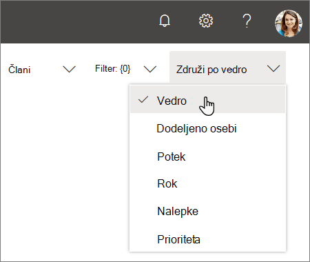 Posnetek zaslona spustnega seznama »Skupina« po v Plannerju, pri čemer izberete »Vedro«
