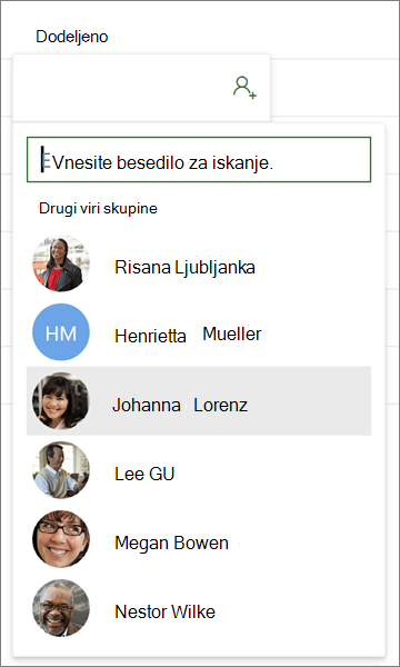 Stolpec »Dodeljeno osebi/skupini« v Projectu, ki prikazuje iskanje imena