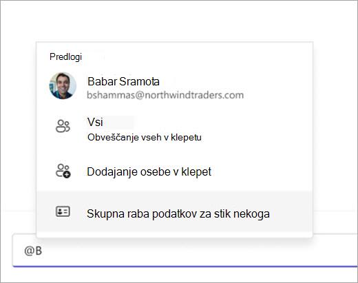 Posnetek zaslona, ki prikazuje, kako z @mention povlečete stik za skupno rabo.
