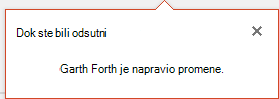 Snimak ekrana koji prikazuje PowerPoint za Office 365 prikazuje ko je izvršio promene u deljenoj datoteci dok ste bili odsutni