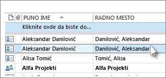 Držite pritisnut taster CTRL i izaberite svaki kontakt koji želite da izbrišete
