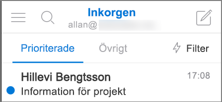 En bild av hur Outlook ser ut på en iPhone.