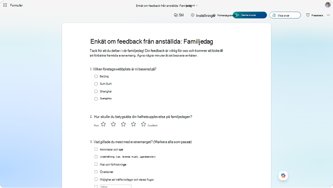 Skärmbild som visar feedbackundersökning för anställda i Microsoft Forms med frågor om händelseklassificering och feedback.