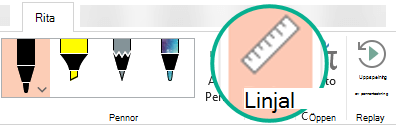 Linjalen finns på fliken Rita i menyfliksområdet i PowerPoint 2016.