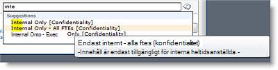 Förklarande text hjälper användarna att välja rätt term.