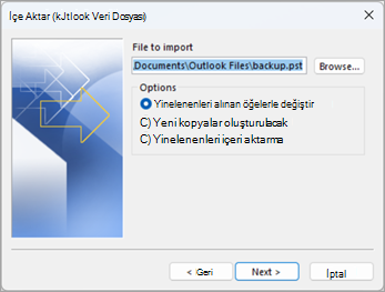 Outlook Veri Dosyasını İçeri Aktar ekranında, içeri aktarmak istediğiniz .pst dosyasını bulun. Yinelenenleri nasıl işlemek istediğinize ilişkin seçenekler arasından seçim yapın.