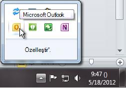 Outlook simgesini göstermek için genişletilen bildirim alanı