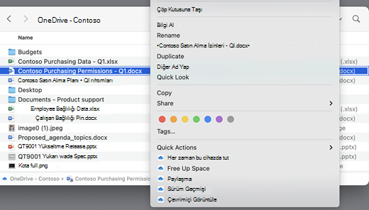 Menünün açık olduğu bir OneDrive ekranını gösterir.