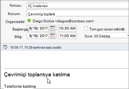 Çevrimiçi toplantıya katılma bağlantısını gösteren toplantı diyaloğunun ekran görüntüsü.