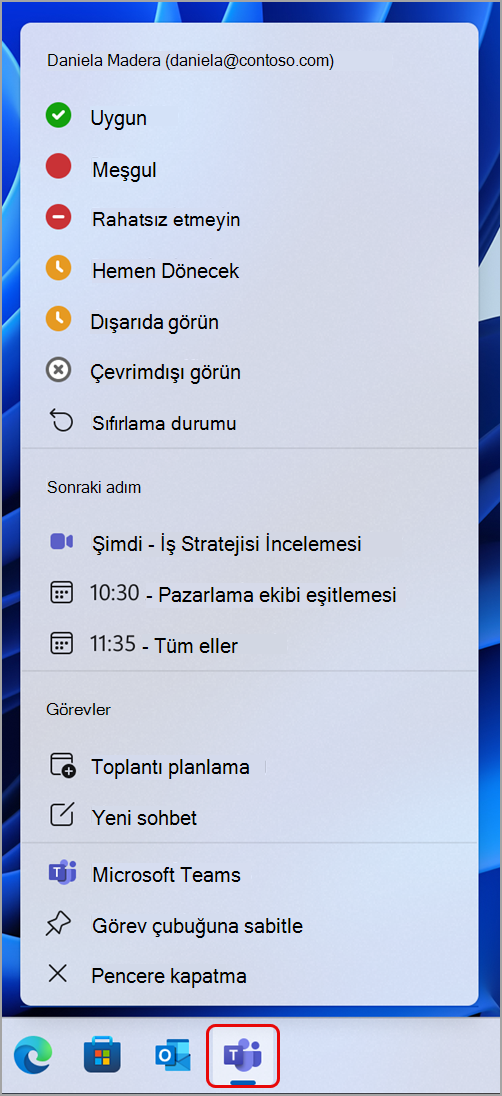 Windows görev çubuğu aracılığıyla Teams'de gerçekleştirebileceğiniz eylemleri gösteren ekran görüntüsü.