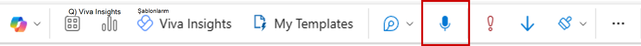 Outlook'ta Seçenekler sekmesinde açık olan Dikte düğmesi.