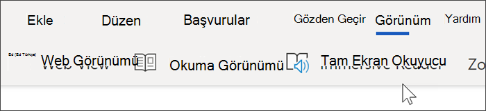 Word Online'ın üst gezinme ekran görüntüsü, görünüm seçildi ve imleç sürükleyici okuyucunun üzerinde geziniyor