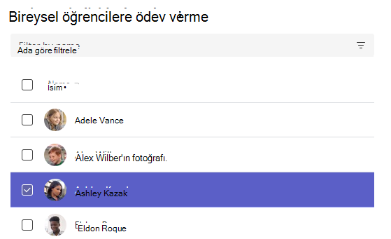 Tek tek öğrencilere ödev verme işleminin ekran görüntüsü.