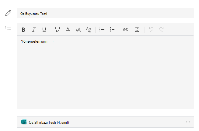 Teams'de atanmış Oz Büyücüsü testini gösteren Microsoft Forms düzenleyici.