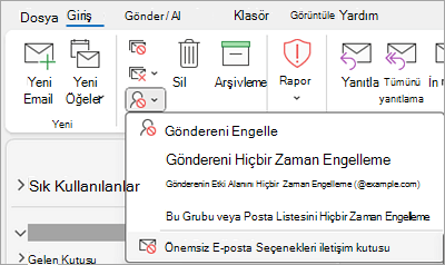 Gereksiz E-posta Seçenekleri'nin seçili olduğu Göndereni Engelle açılan listesini gösteren ekran görüntüsü