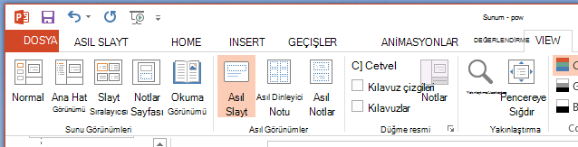 Asıl Slayt düğmesi, şeridin Görünüm sekmesindedir.