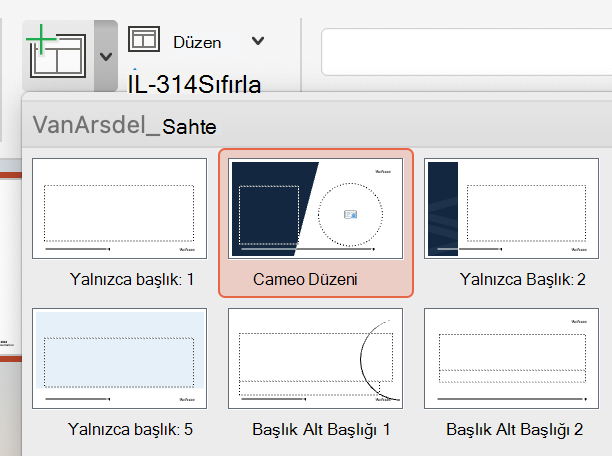 Yeni oluşturulan Cameo Düzeni, slayt düzeni seçeneklerinde görünür.