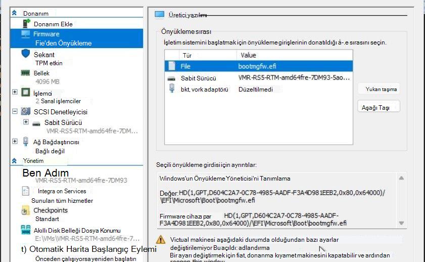 Hyper-V sanal makine (VM) ayarlarının özgün önyükleme sırasını gösteren, Üretici Yazılımı bölümü vurgulanmış şekilde ekran görüntüsü.