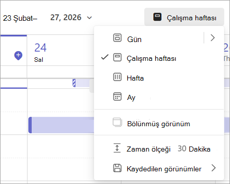 Teams'te farklı takvim görünümlerini gösteren açılan menünün ekran görüntüsü.