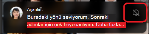Alt kısmında ertelenen sohbet önizlemesinin bulunduğu bir mobil ekranı gösteren resim.
