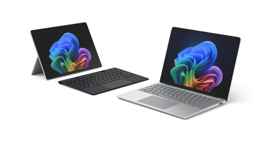 Зображення під кутом: планшет Surface Pro повернутий вліво, а ноутбук Surface Laptop – вправо.