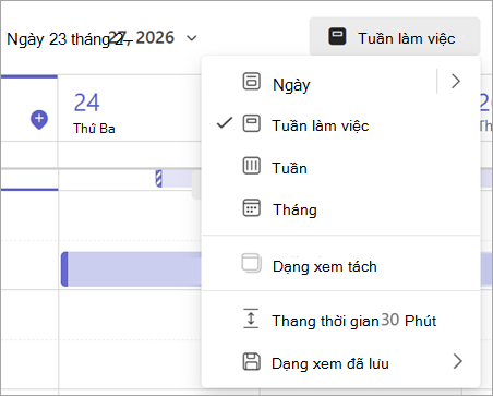 Ảnh chụp màn hình menu thả xuống hiển thị các dạng xem lịch khác nhau trong Teams.