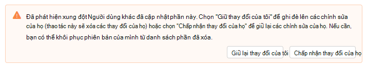 Ảnh chụp màn hình hiển thị cảnh báo xung đột Đã phát hiện trong Bản tin Outlook