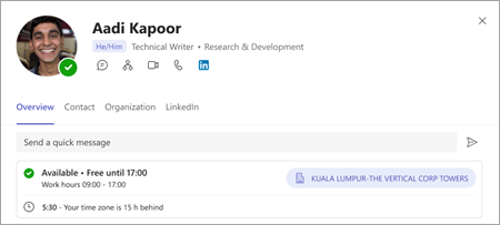 Ảnh chụp màn hình thẻ hồ sơ hiển thị giờ làm việc và vị trí