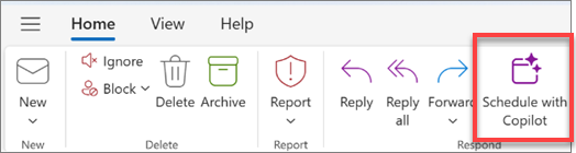 显示 Outlook 工具栏，其中突出显示了“计划与 Copilot”按钮。