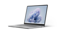 顯示 Surface Laptop Go 3 的正面與側面。